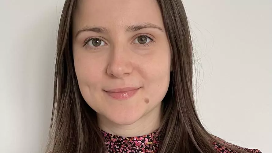 ciara devine passport photo
